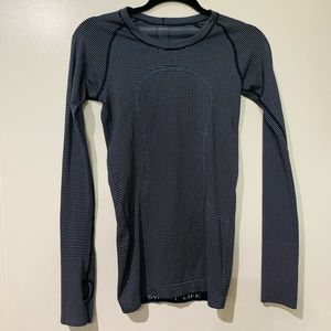 Lululemon Athletic Long Sleeve Shirt